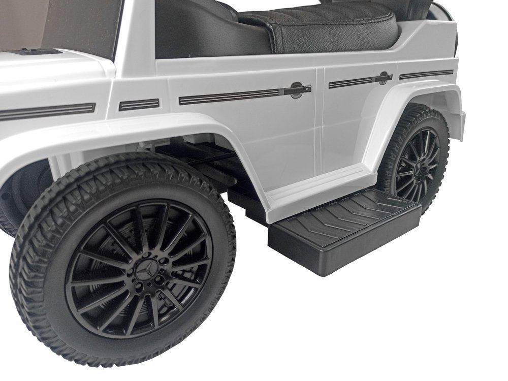 Mercedes G-Class 653 White with pushrod engine and horn sound