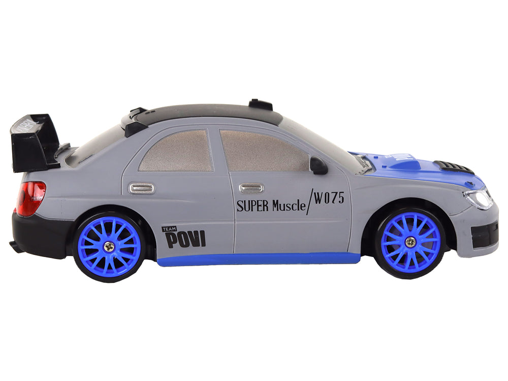 Ferngesteuerter Sportwagen R/C 1:24, graue, austauschbare Räder