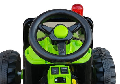 Elektrische Fahrt auf Traktor Kingdom Grün