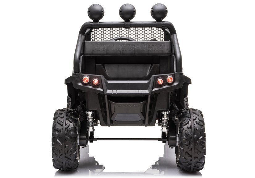 Auto Mercedes Unimog S schwarz